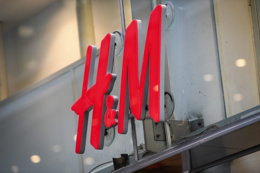 H&M will hohe Kosten nicht in vollem Umfang an Kunden weitergeben