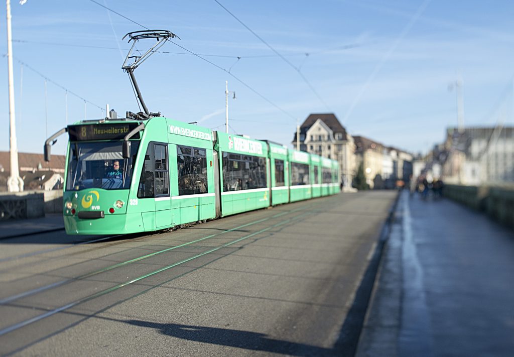 Mittlere Brücke: Verspätete Trams und Ausfälle über Mittag