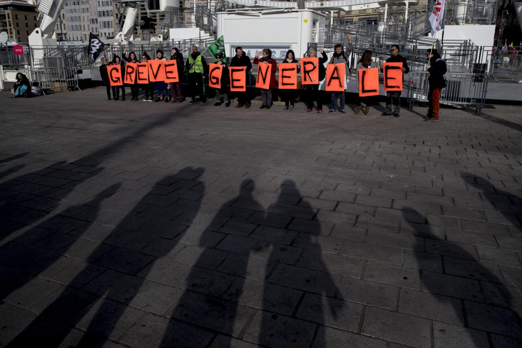 Neue Streiks und Proteste gegen Macrons Rentenreform