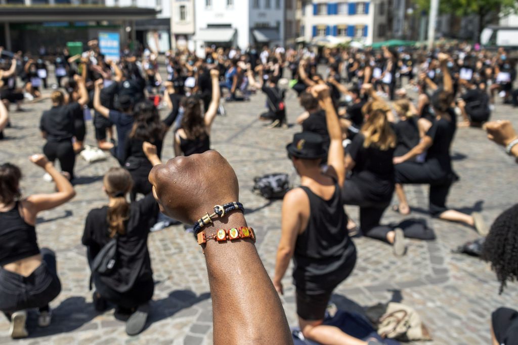 Ein Drittel der Schweiz hat Diskriminierung oder Gewalt erlebt