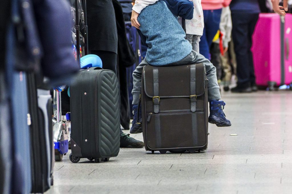 Flugausfälle und Verspätungen: Am Flughafen Frankfurt soll am Freitag gestreikt werden