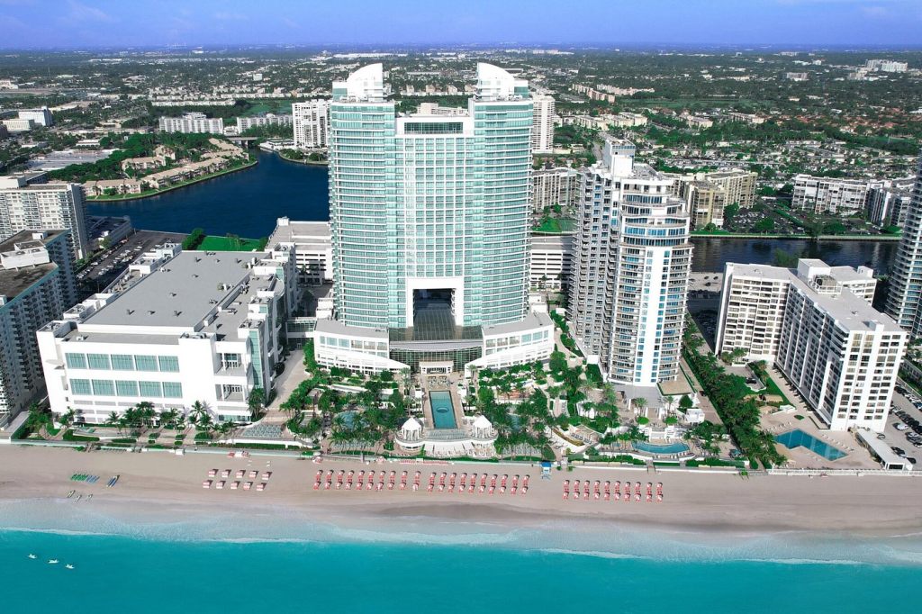 Credit Suisse kauft riesiges Hotel in Florida