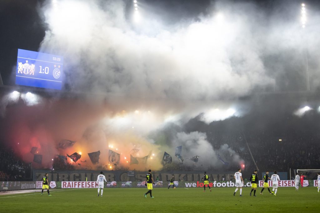 Gericht verurteilt FCZ-Fan wegen Fackelwürfen zu Freiheitsstrafe