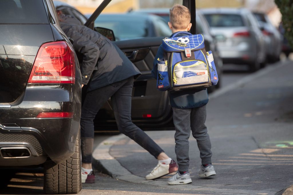 «Elterntaxi &#8211; Nein danke!» Primarschüler laden zu Krisensitzung ein