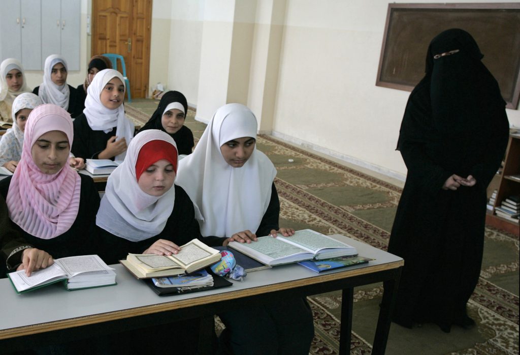Hunderte neue Vergiftungsfälle an Mädchenschulen im Iran