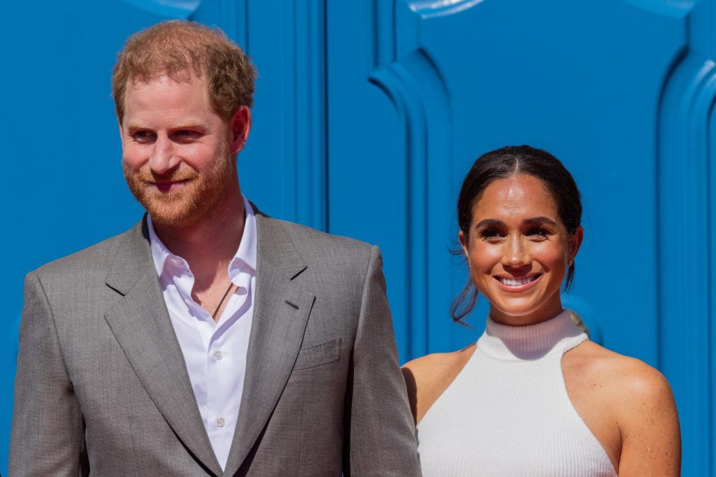 Krönung von Charles III: Harry und Meghan sind eingeladen
