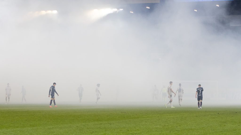 «Diverse Akte des Vandalismus»: FCB-Fans randalieren in Luzern