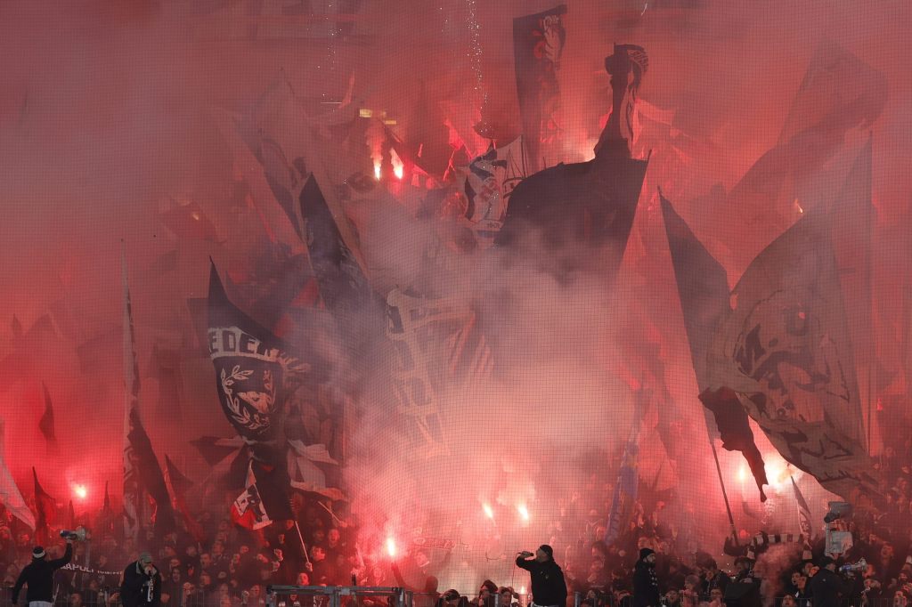 Präfektur verbietet erneut Ticket-Verkauf an Eintracht-Fans