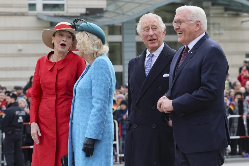 Dreitägiger Staatsbesuch: Charles III. und Camilla in Deutschland begrüsst