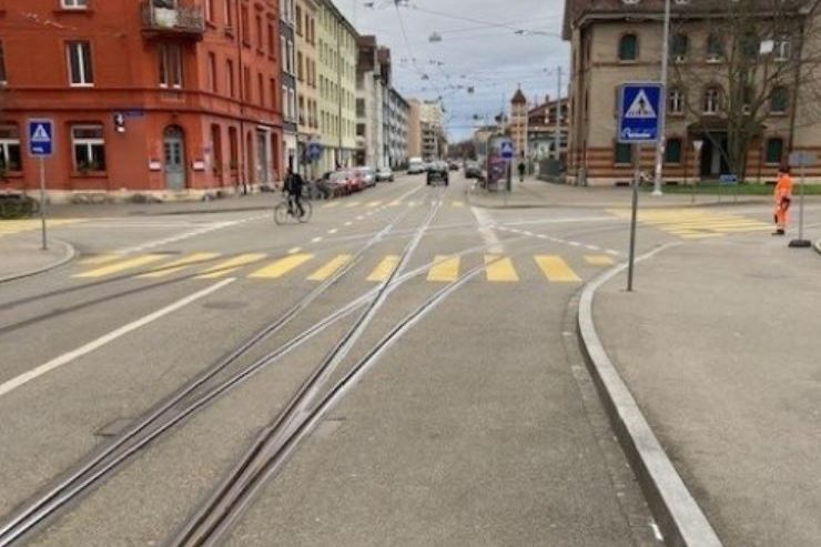 Der Wiesenplatz wird sicherer für Velofahrende