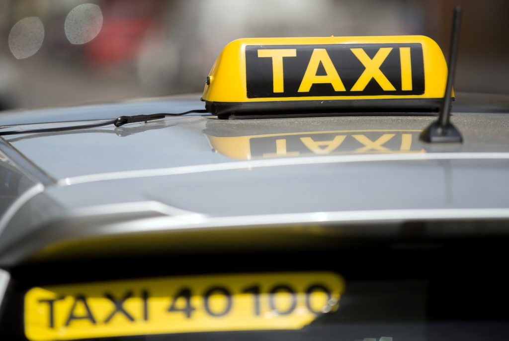 Alarm-Schalter im Taxi für mehr Sicherheit