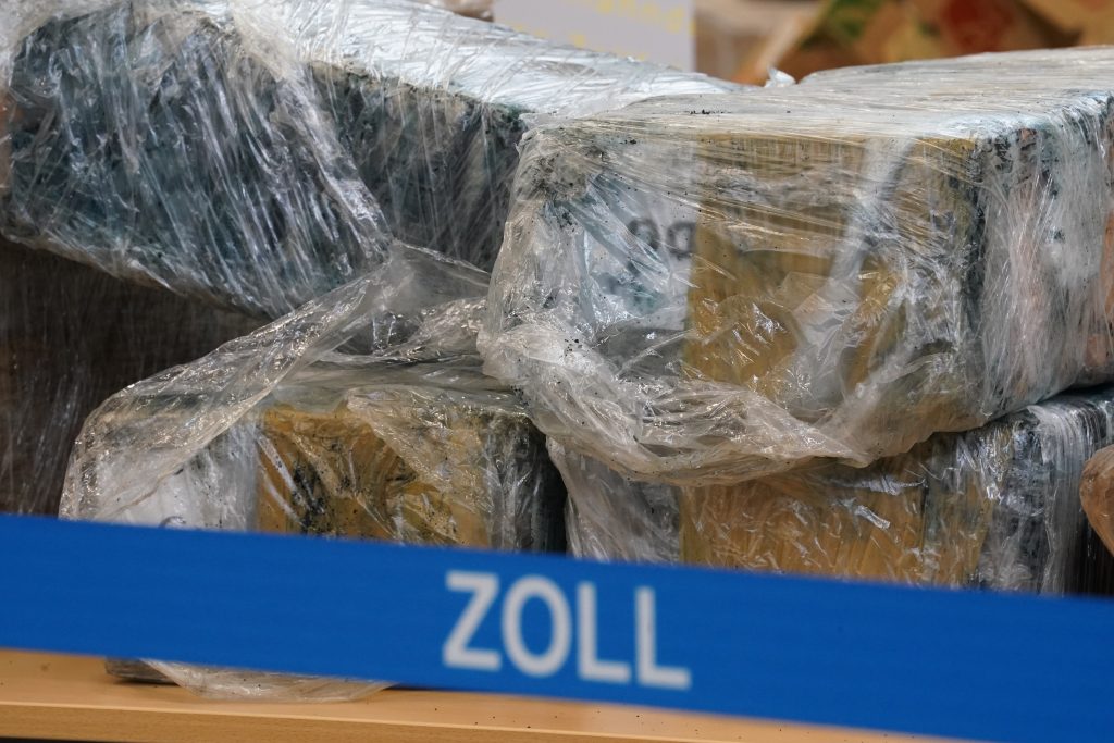 Pakete mit zwei Tonnen Kokain im Meer vor Sizilien gefunden