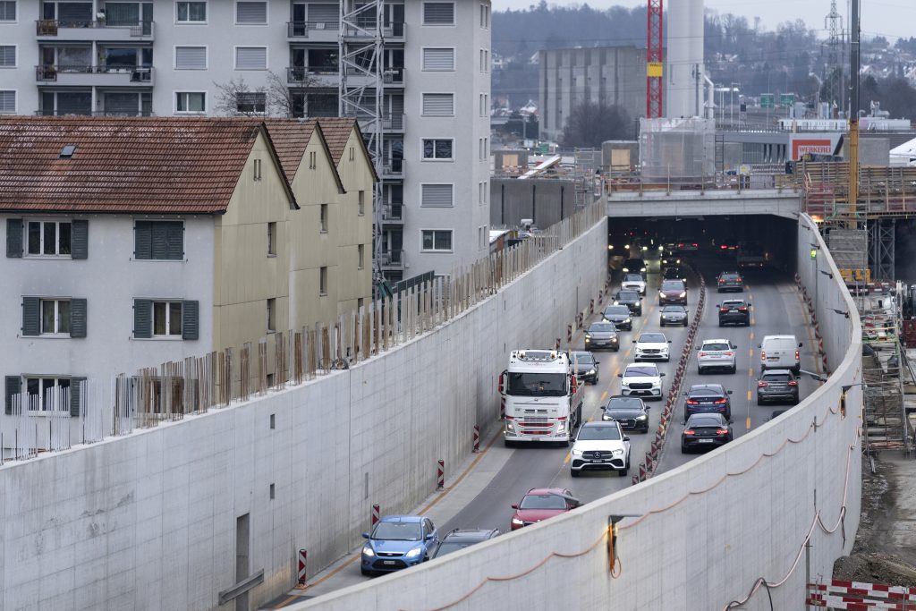 Strassenlärm macht Jugendliche laut neuer Studie dümmer