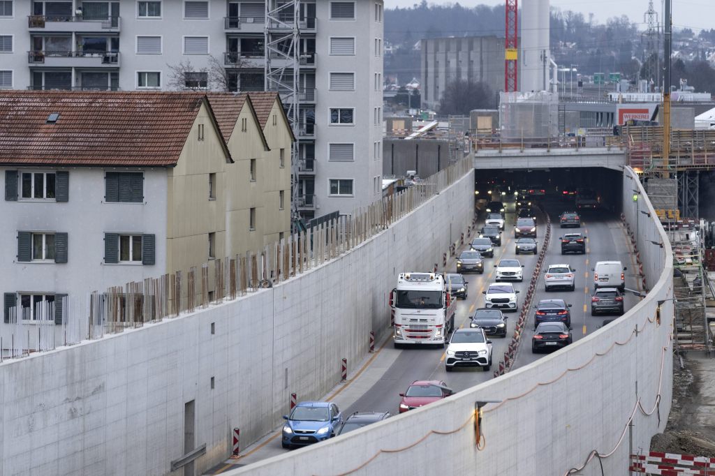 Strassenlärm macht Jugendliche laut neuer Studie dümmer
