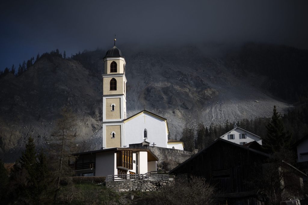 Kleiner Teil der «Insel» oberhalb von Brienz abgebrochen