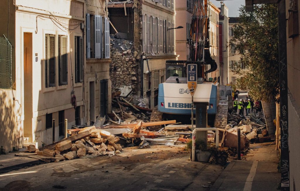 Weitere Leichen in Trümmern nach Hauseinsturz in Marseille gefunden