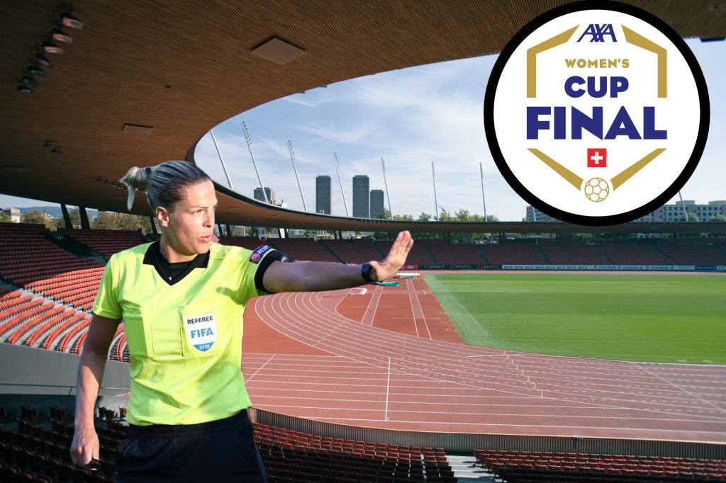 Eine Büsseracherin pfeift den Cupfinal der Frauen