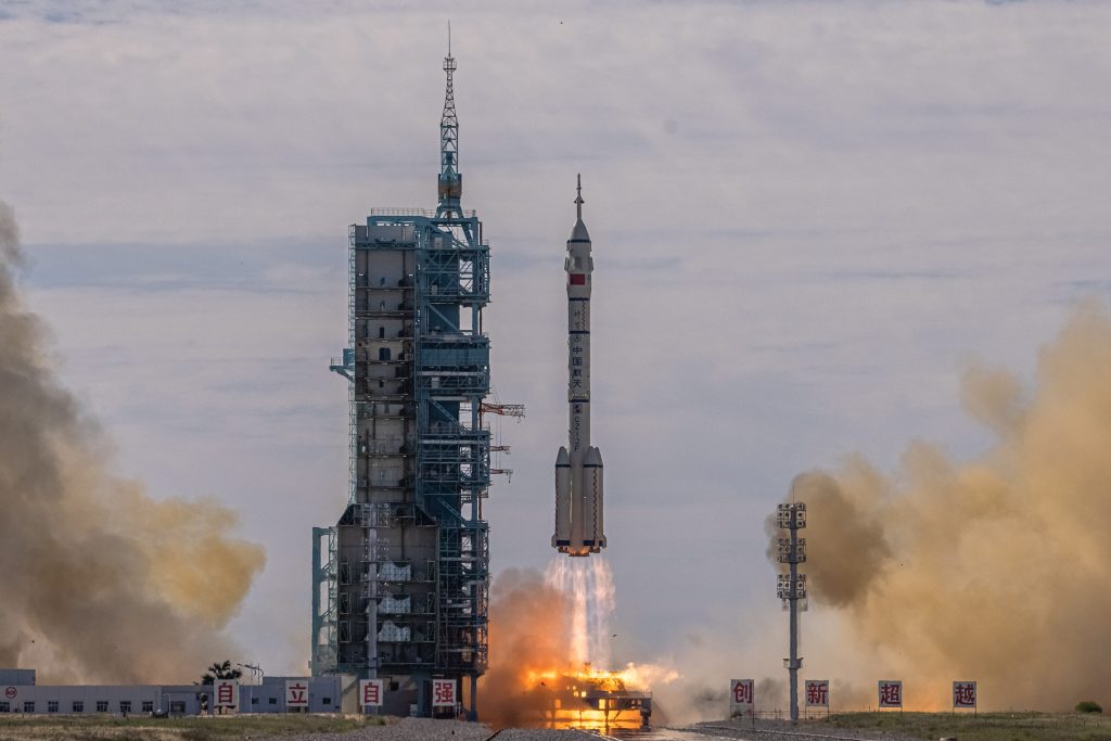 Chinas nächste bemannte Mission soll am Dienstag starten