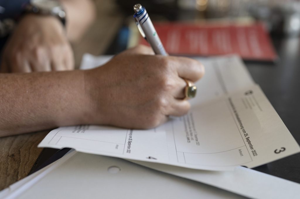 Alle drei Abstimmungsvorlagen auf Ja-Kurs