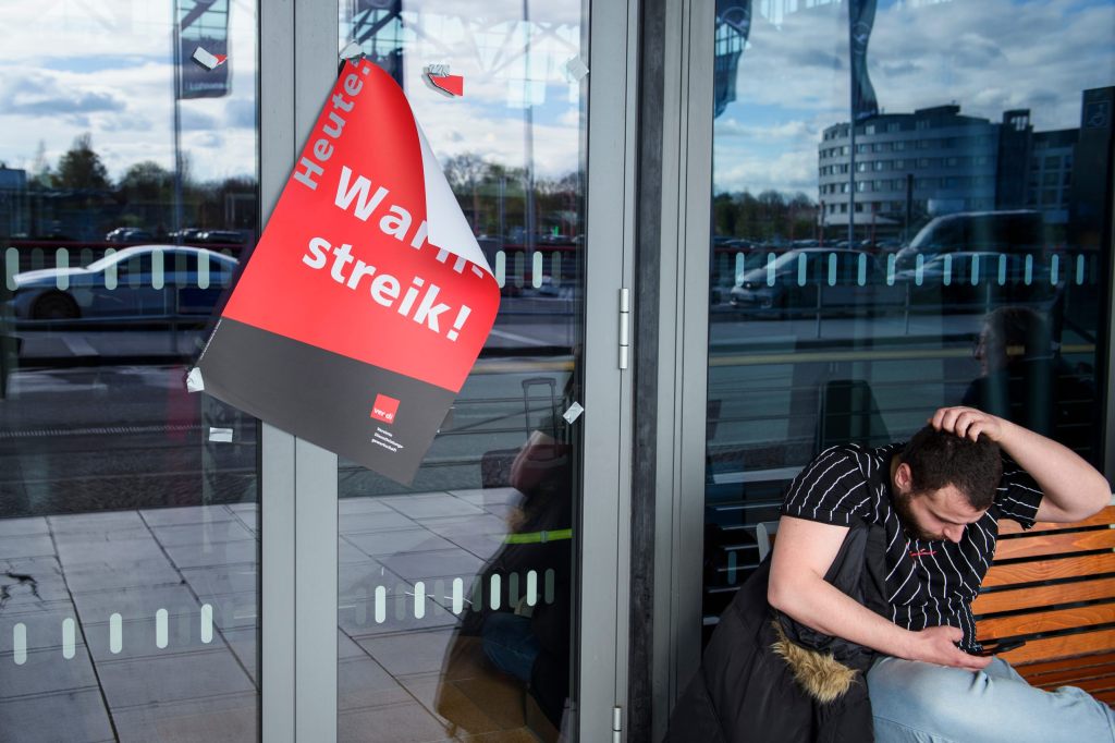 Gewerkschaft hält an Warnstreik fest