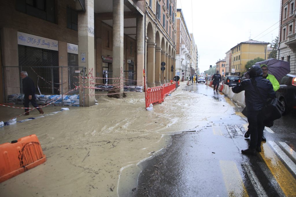 Emilia-Romagna steht nach heftigem Regen unter Wasser