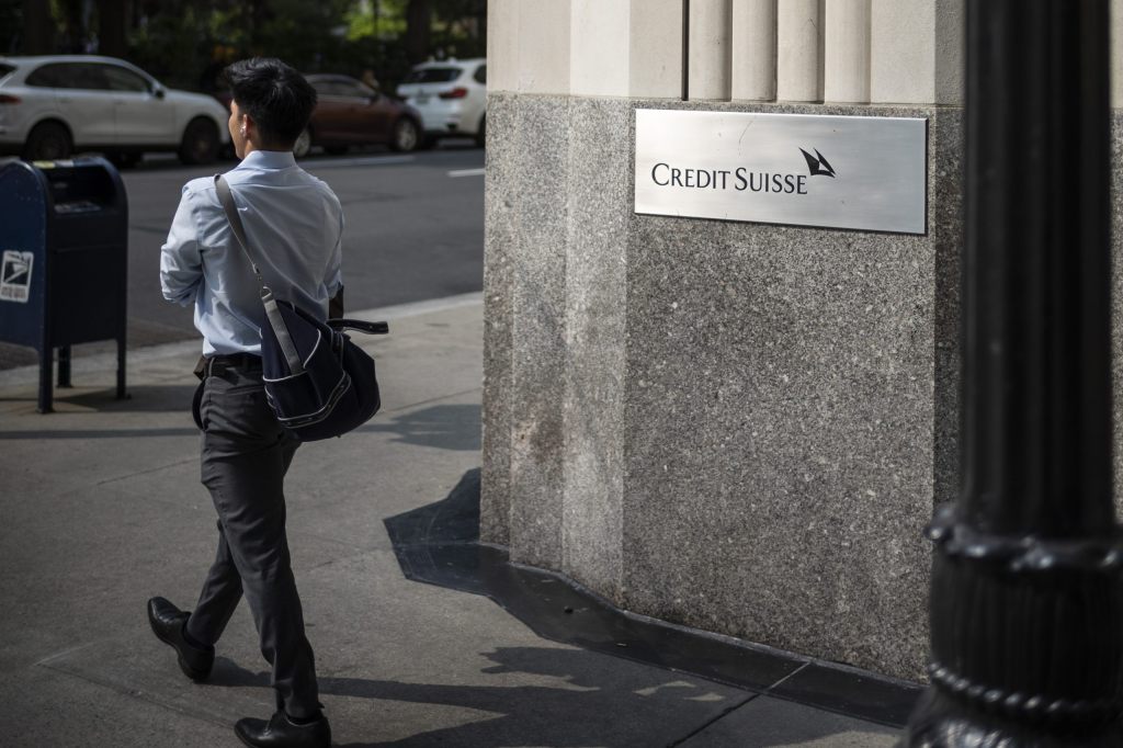 Der Credit Suisse laufen die Mitarbeitenden davon