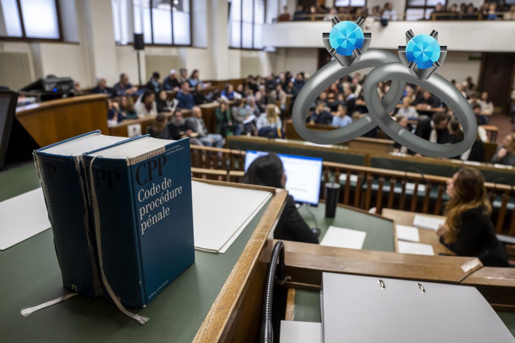 Angeklagter mit Heiratsantrag im Gerichtssaal