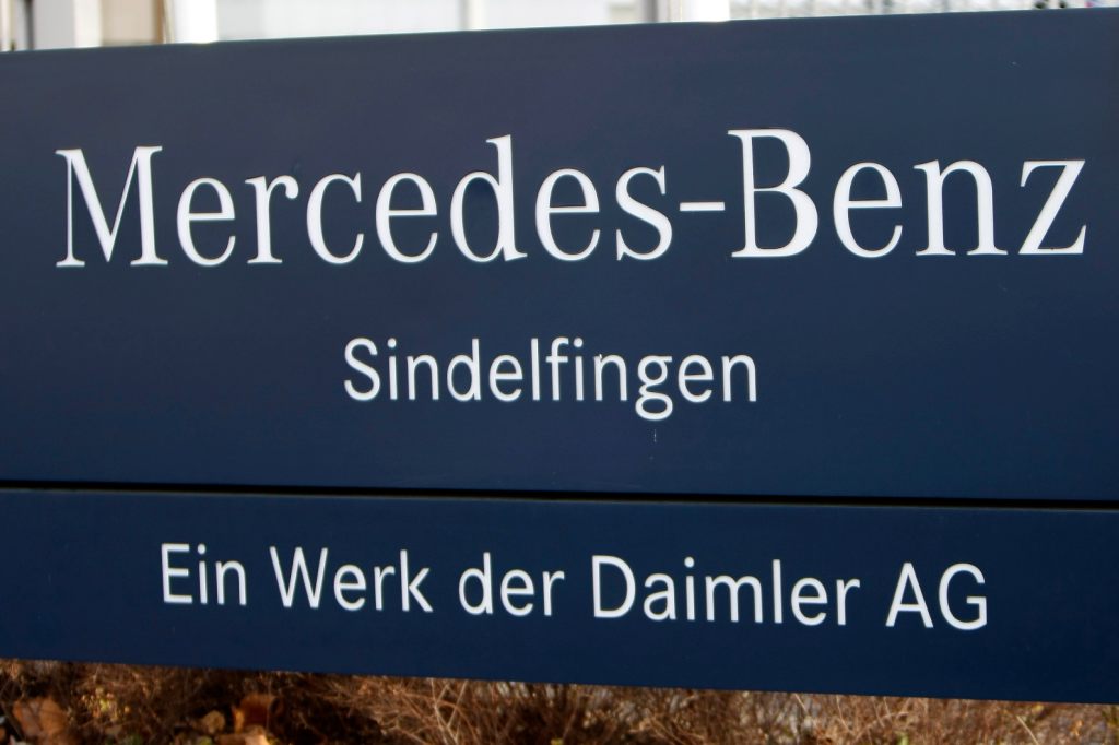 Ein Toter bei Schüssen auf Mercedes-Benz-Werk