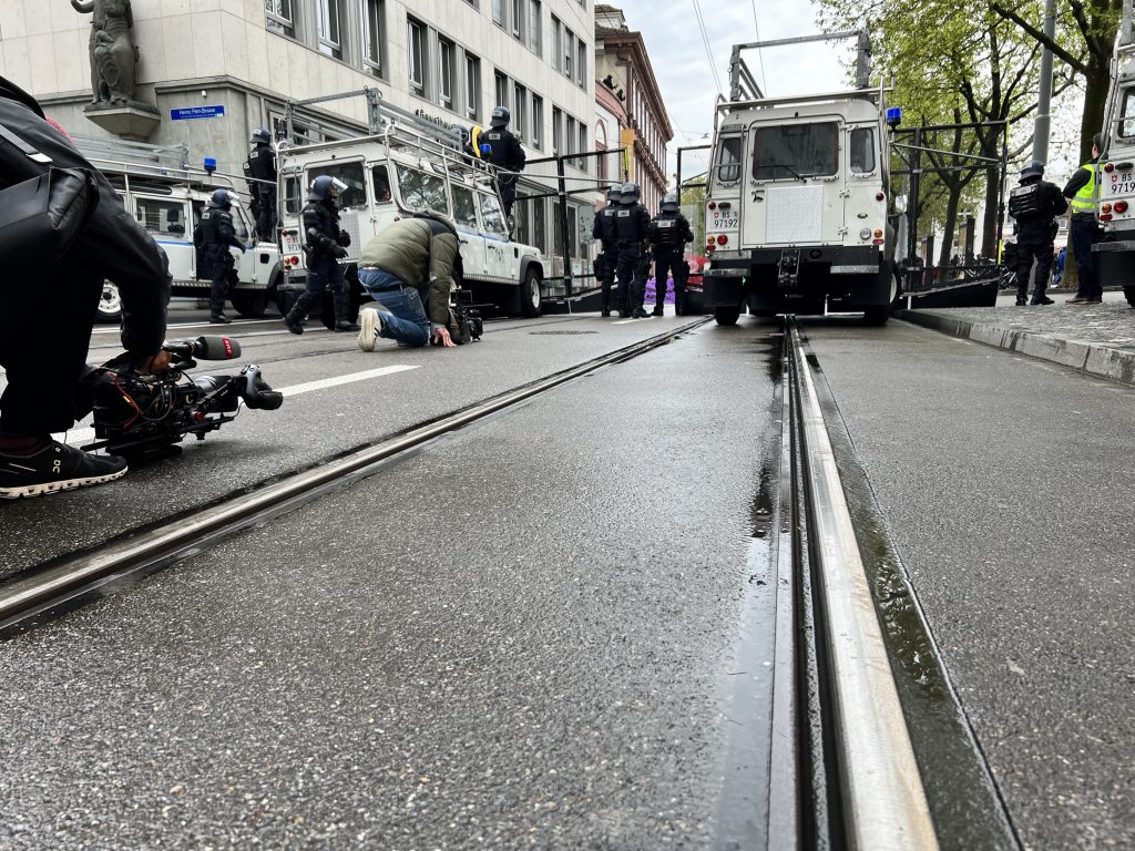 Stillstand in Basel - ein Tag, der alle Beteiligten erschöpft zurücklässt