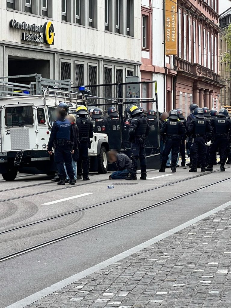 Stillstand in Basel  - ein Tag, der alle Beteiligten erschöpft zurücklässt