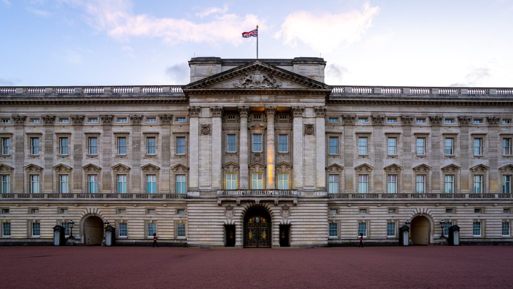 Kontrollierte Explosion beim Buckingham-Palast – Person festgenommen