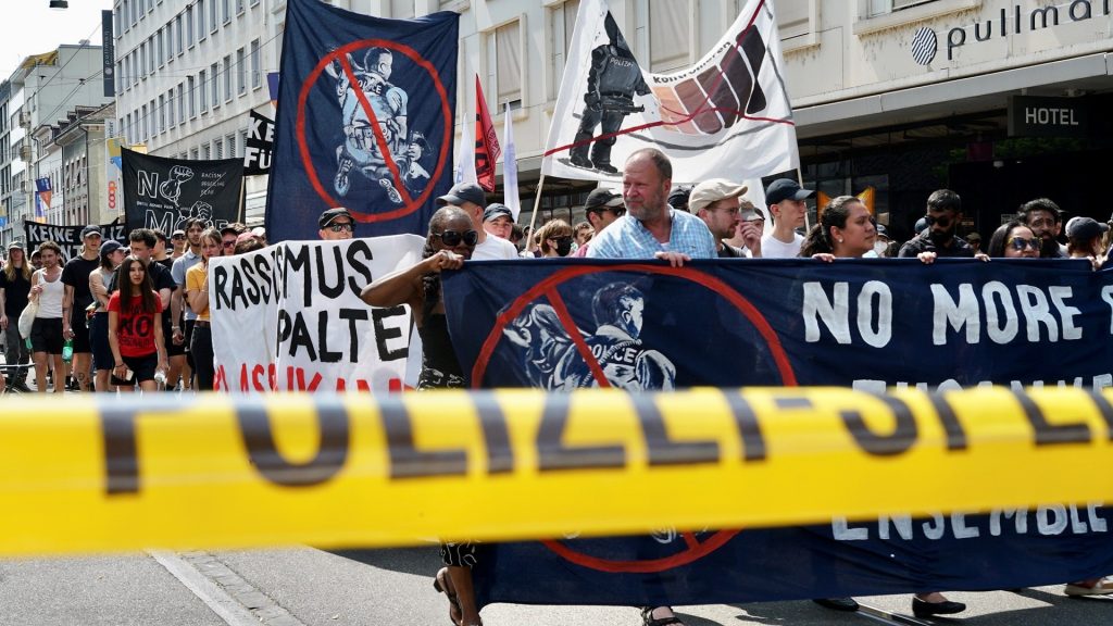 Strafanzeige gegen mutmasslich gewalttätigen Polizisten