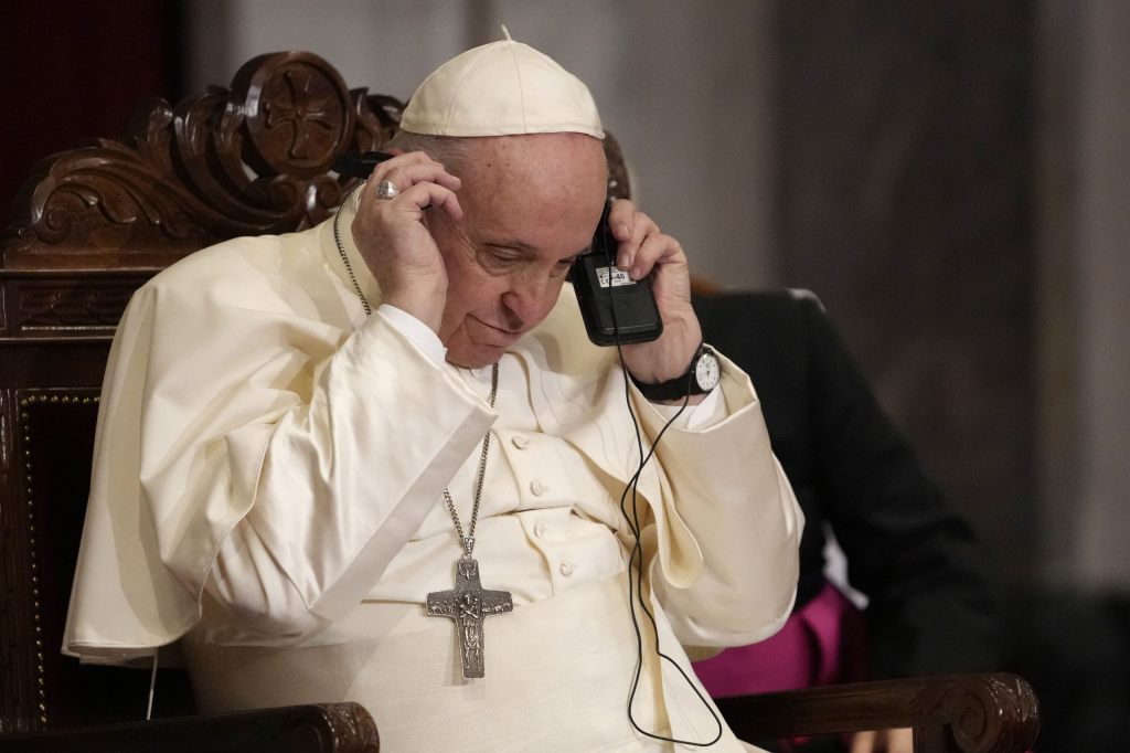 Papst Franziskus verlässt das Spital nach OP