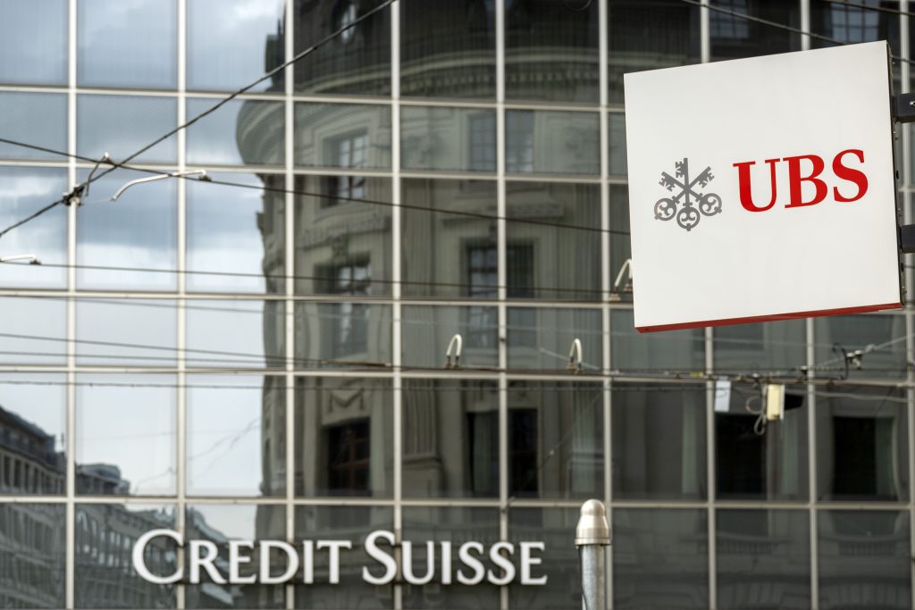 UBS übernimmt die Credit Suisse am 12. Juni
