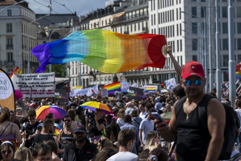 Tausende feiern an der Pride in Genf die Vielfalt