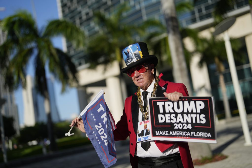 Historischer Auftritt von Trump vor Gericht in Miami