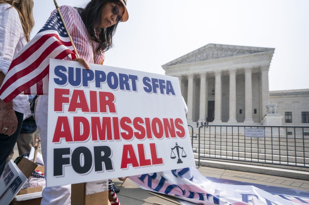 Unis in den USA dürfen bei Zulassung Hautfarbe nicht mehr berücksichtigen