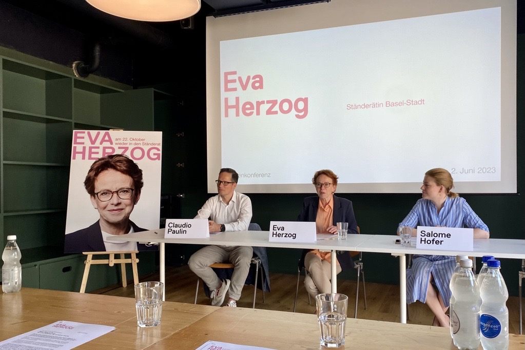 «Man sieht sich immer zweimal» – Eva Herzog lanciert ihren Wahlkampf