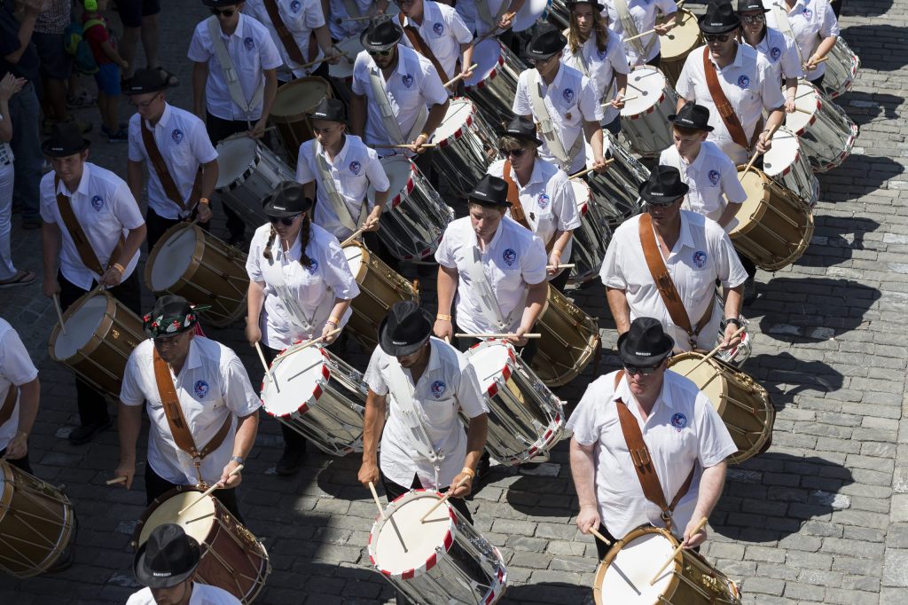 Das Eidgenössische Tambouren- und Pfeiferfest lockt dieses Wochenende viele Bebbi ins Wallis