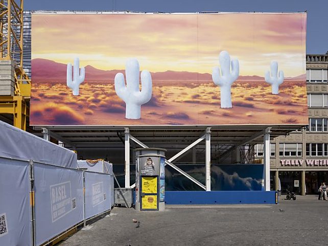 Wüste und Meer verschönern Grossbaustelle der Globus-Filiale