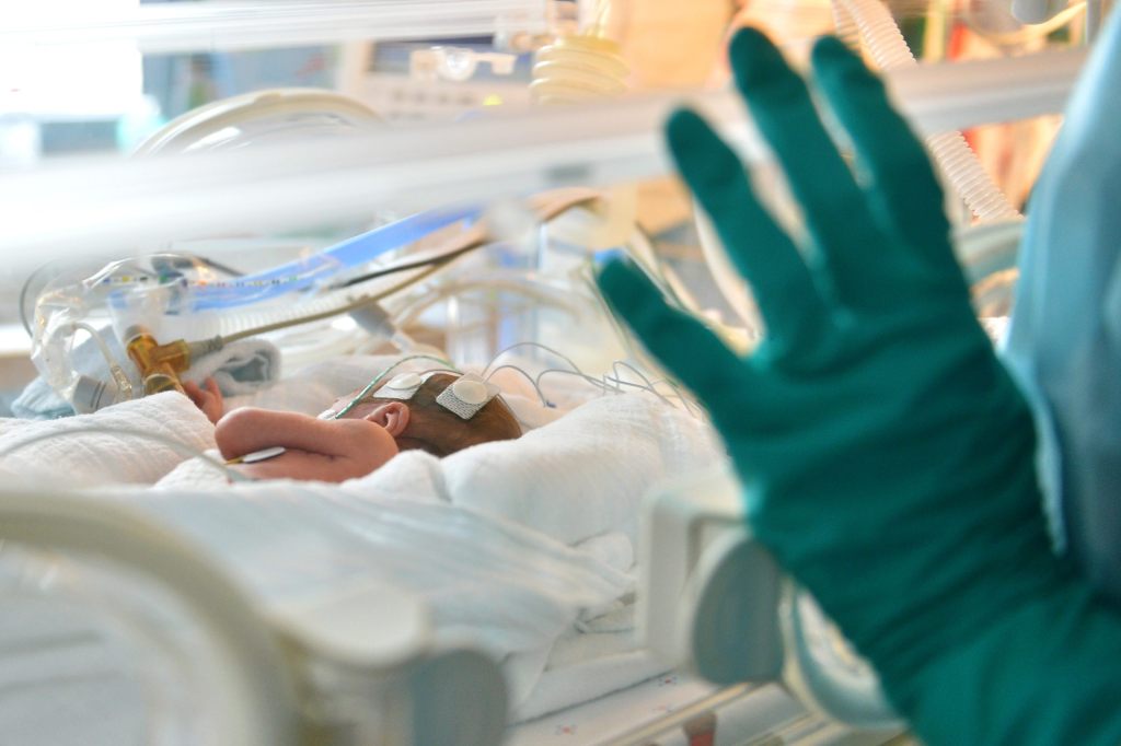 Prozess in England: Krankenschwester soll sieben Babys getötet haben