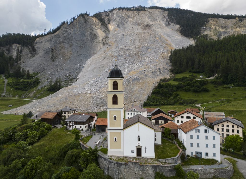 Aufatmen in Brienz: Bevölkerung darf zurück ins Dorf