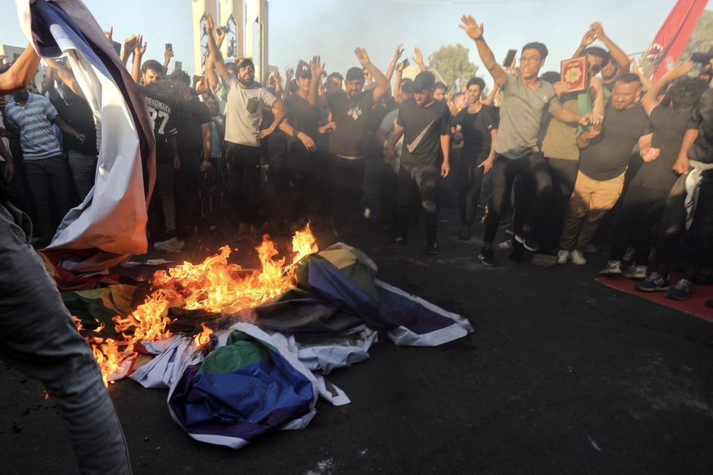 Schwedische Botschaft in Bagdad bei Demonstration in Brand gesetzt
