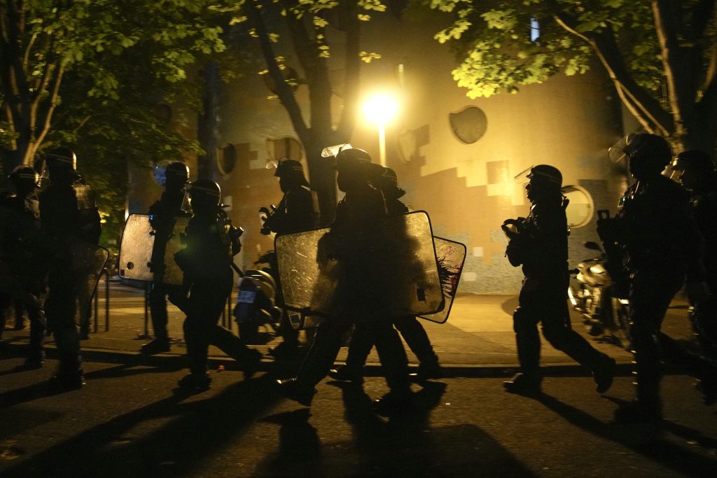 Krawalle in Frankreich: Es sind erneut 45&#8217;000 Polizisten im Einsatz