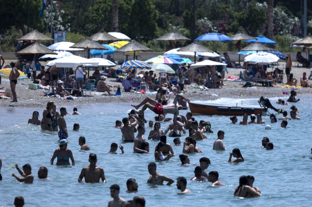 Reise-Ombudsmann: «Bleiben Sie im Sommer gleich ganz in der Schweiz»