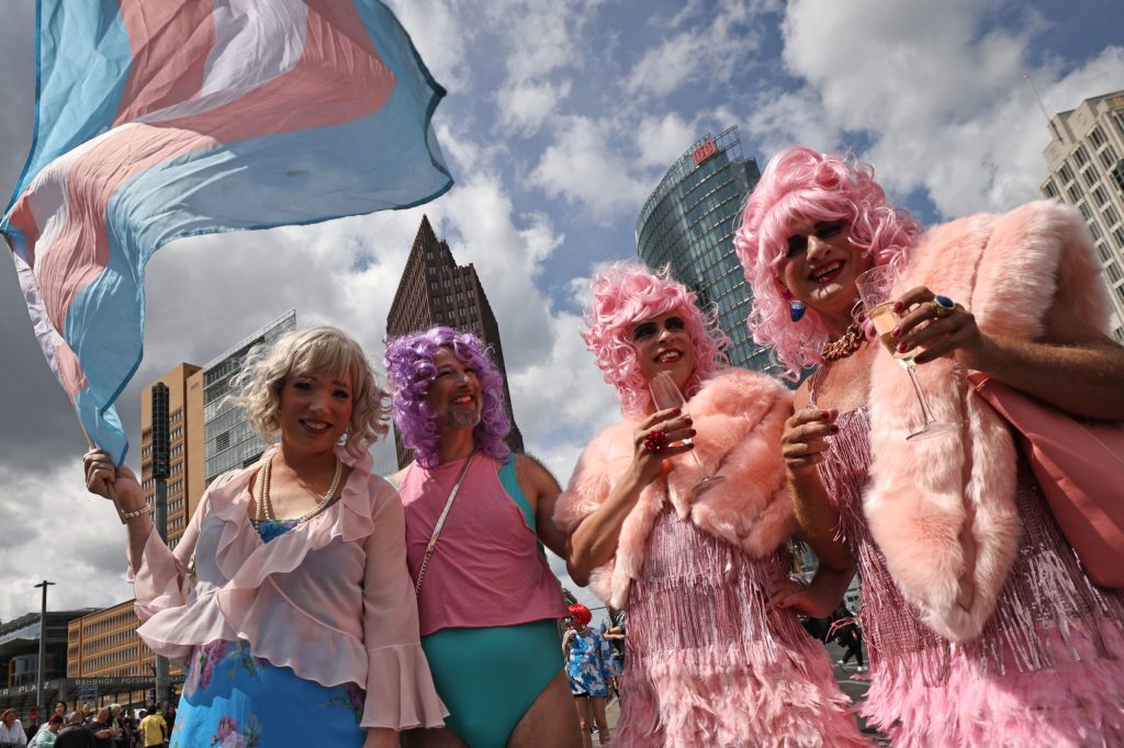 Hunderttausende beim Christopher Street Day in Berlin
