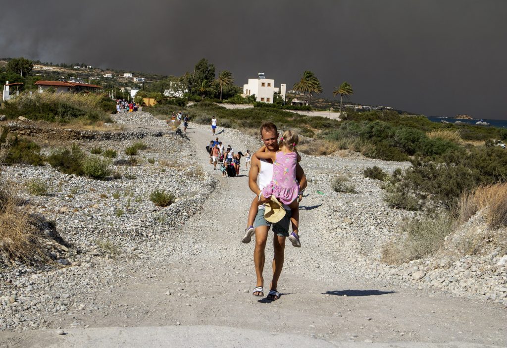 19&#8217;000 Menschen wegen Waldbränden auf Rhodos evakuiert