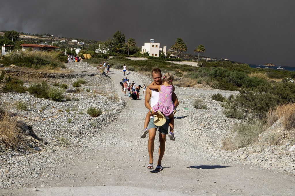 19’000 Menschen wegen Waldbränden auf Rhodos evakuiert
