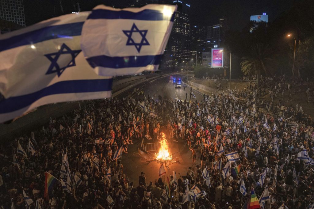 Massenproteste in Israel – Parlament verabschiedet Justizreform