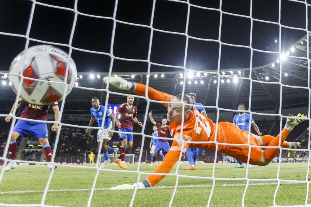 Champions League-Qualifikation – Starkes Servette erkämpft Unentschieden